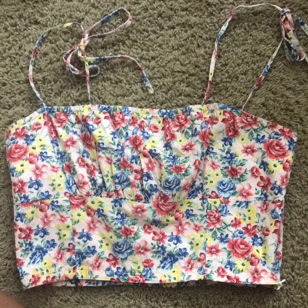 Forever21 Floral tank top/cami top!!